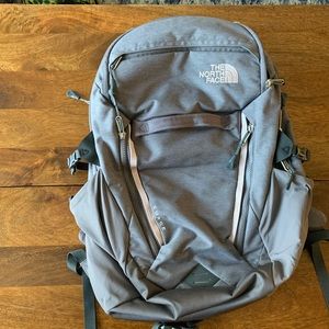 NWOT - Women’s North Face Surge Backpack
